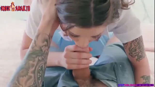 سكس مترجم نيك اختي بالزي المدرسي الجديد سكس اخوات xnxx sister — لقطة 4