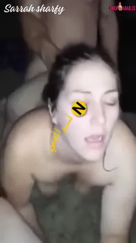 يمسكها من شعرها ويرزع في طيزها يفشخها نيك سكس عربي xnxx — لقطة 1