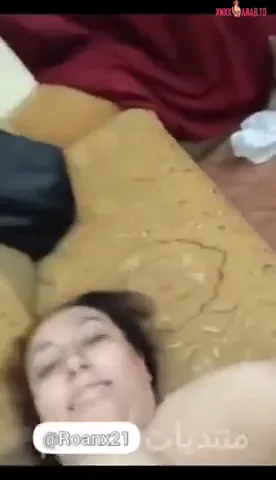 مدير مصري ينيك السكرتيرة بتاعته سكس مصري — لقطة 2