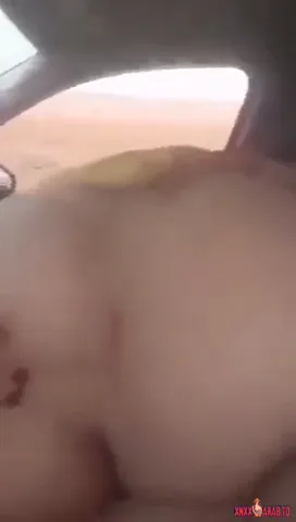 جزائرية تركب الزب في السيارة سكس جزائري xnxx — لقطة 2