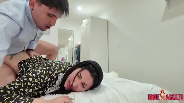 سكس عراقي - ميرا النوري تتناك عنيف من طيزها - سكس عربي — لقطة 4