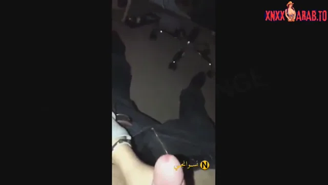 بنت فرس تمص زب صاحبها في الشغل ويجيب لبنه في بوقها سكس مصري xnxx — لقطة 6