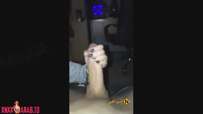 بنت فرس تمص زب صاحبها في الشغل ويجيب لبنه في بوقها سكس مصري xnxx