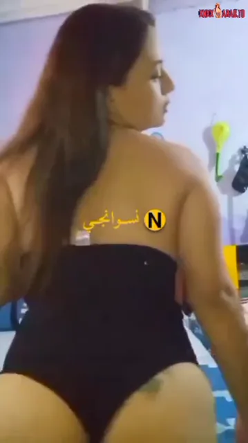 شرموطة هاي كلاس تصور نفسها وتقلع قميص النوم لحبيبها سكس نودز مصري — لقطة 5