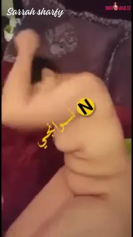 ميلف نضيفة جسمها فاجر تقلع وتتشرمط سكس نودز مصري — لقطة 1