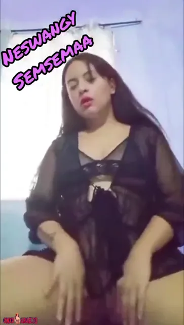 بنت كتكوتة كسها بيوجعها عايزة تتناك سكس نودز مصري — لقطة 1