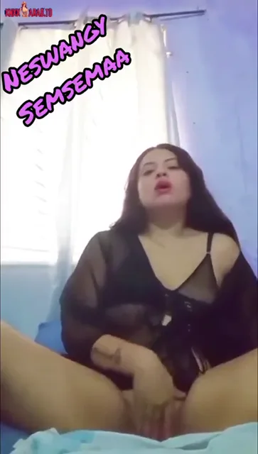 بنت كتكوتة كسها بيوجعها عايزة تتناك سكس نودز مصري — لقطة 10