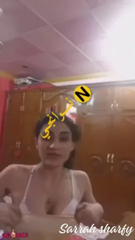 اندر ايدج جميلة تصور لحبيبها وهي بتغير ملابسها سكس نودز — لقطة 2