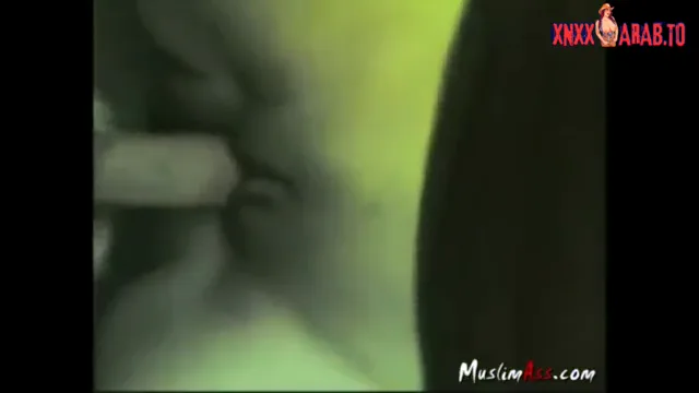 انت بتصورني ليه؟ - سكس مصري — لقطة 4