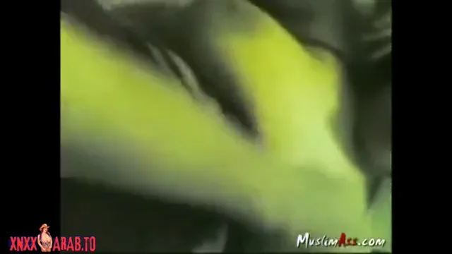 انت بتصورني ليه؟ - سكس مصري — لقطة 6