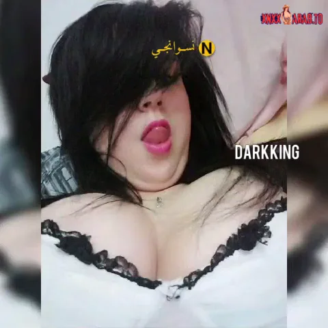 فرسة ترقص وتدلع بقميص النوم سكس نودز مصري — لقطة 3