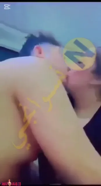 ولد هايج يركب عمته وينيكها سكس مصري — لقطة 3