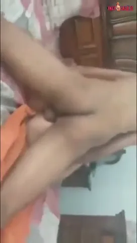 واد وصاحبه زانقين شرموطة صغيرة بيبدلو عليها نيك سكس مصري xnxx — لقطة 2