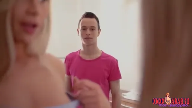 سكس مترجم ذكريات الجامعة سكس تبادل امهات xnxx mom — لقطة 1