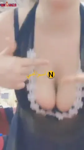بنت بيضا ملبن تقلع وتستعرض جسمها الجميل سكس نودز مصري — لقطة 1
