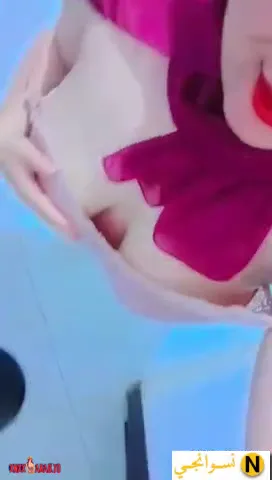 شرموطة محجبة خبرة تلعب في بزازها الفاجرة وتتشرمط سكس نودز مصري — لقطة 4