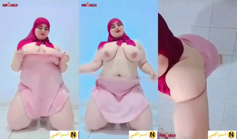 شرموطة محجبة خبرة تلعب في بزازها الفاجرة وتتشرمط سكس نودز مصري